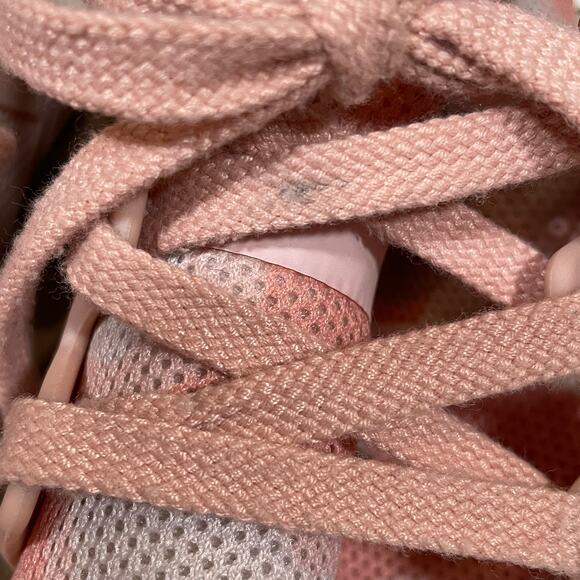 Adidas Womens NMD XR1 Duck Camo Sneakers in Pink and Gray Mesh Knit 9 - Picture 8 of 8